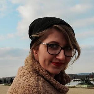 Meet your Posher, Danielle